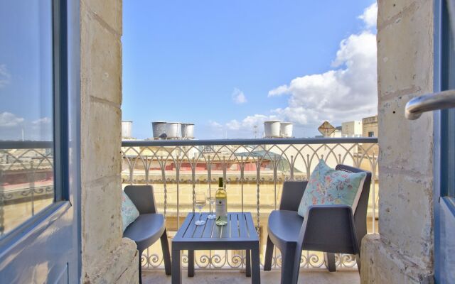 Ursula Suites- Self Catering Apartments- Valletta- by Tritoni Hotels
