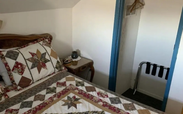 Sugarloaf Mountain Motel