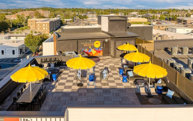 The Carter 201 by Avantstay 4BR Balcony