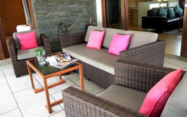 Grand Villa