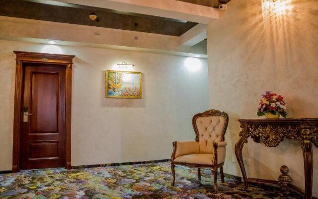 Almar Luxury Hotel