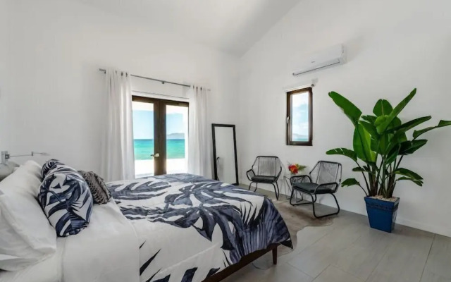 Villa Pelican Bay