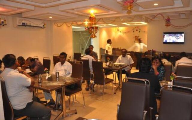 Hotel Sms Grand Inn