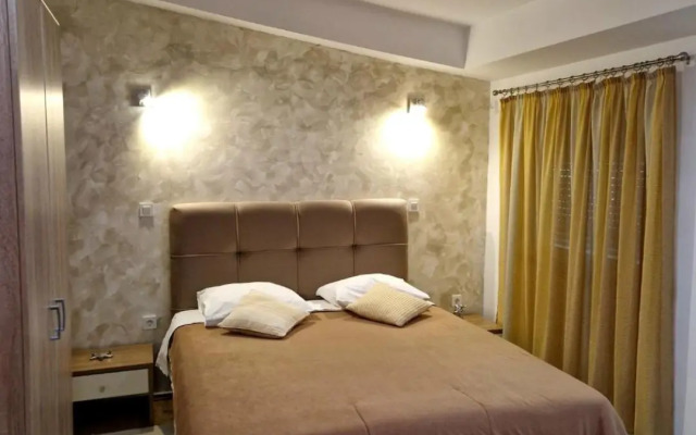 The Garden Rooms & Suites