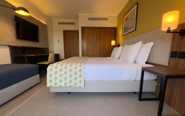 Holiday Inn Algarve Albufeira by IHG
