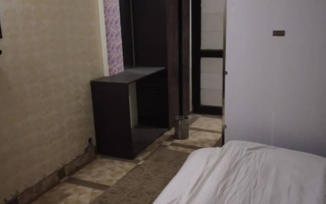 Hotel brijwasi palace