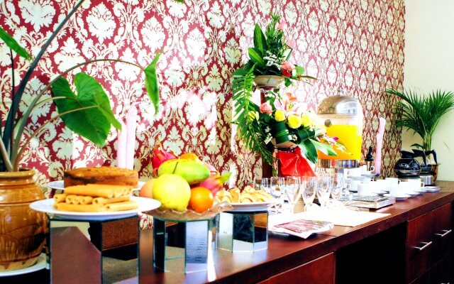 Century Riverside Hotel Hue