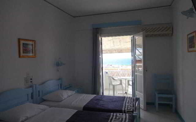 Remezzo Hotel & Studios