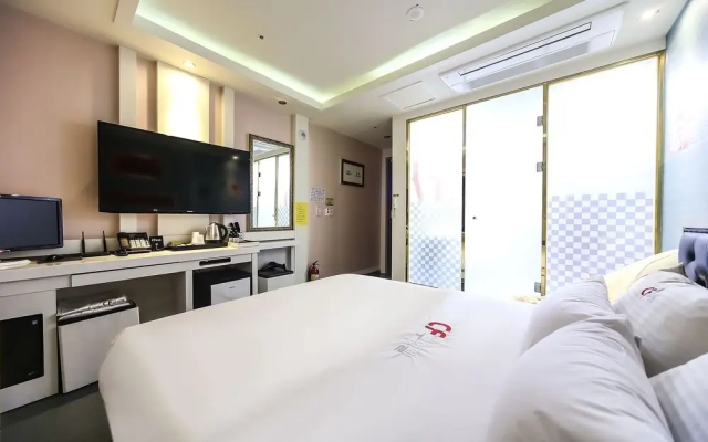 Jinju CF Self Check-in Motel