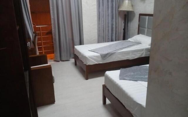 Batumi Golden Fish Bakuri