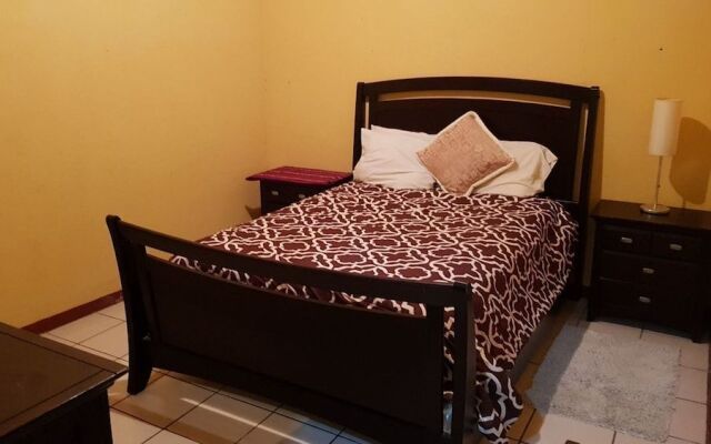 El Hotelito Antigua Center -Hostel