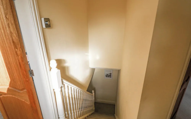 6D Clifton Drive