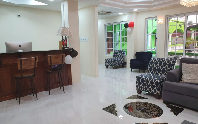 PeSheres Inn & Spa