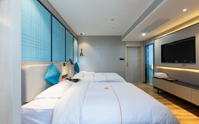 Warmyes Business Hotel