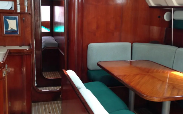 Yacht Yota Bellavita