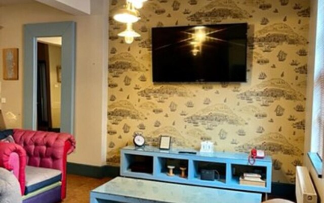Chester Centre 2-bed Apartment -by Oddfellows