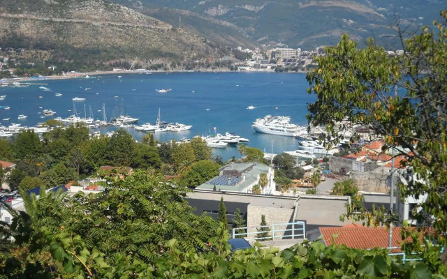 Vala Apartments