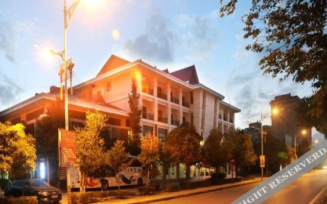 Yurui Hot Spring Garden Hotel