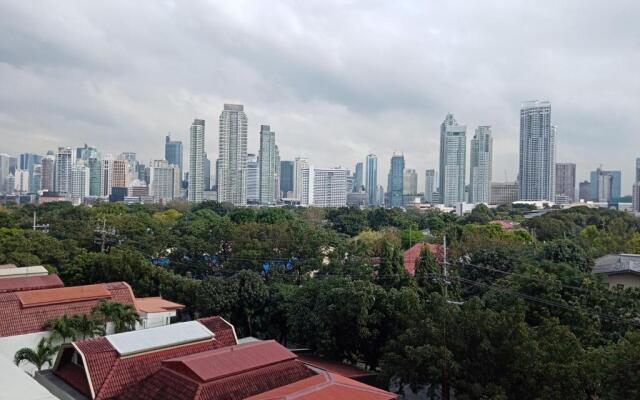 1 br. Condo -EDSA Makati