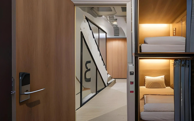 Natee Hostel