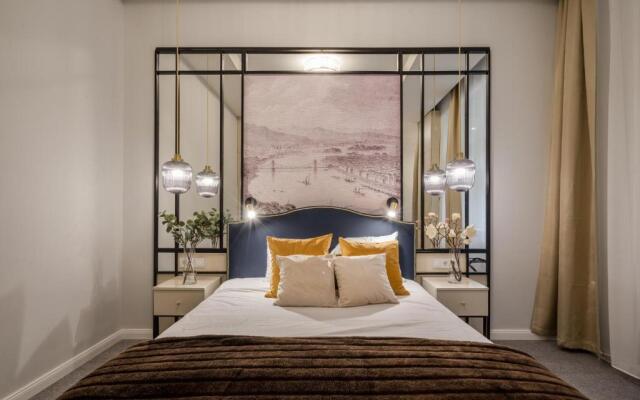 Astoria Boutique Suites - by BQA