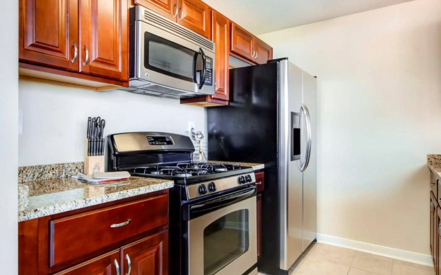 Global Luxury Suites at Villa Street