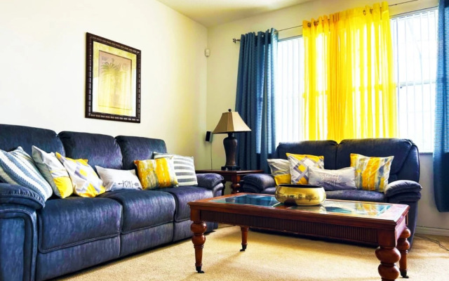 1132 Two En Suites, Davenport, US