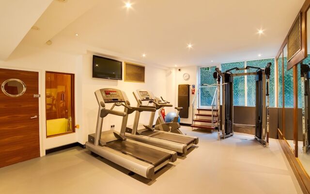 Modern Apartment in London with Sauna