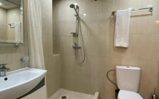 Yeznik Koghbatsi - Amiryan crossroads 1 bedroom Comfy apartment KO110