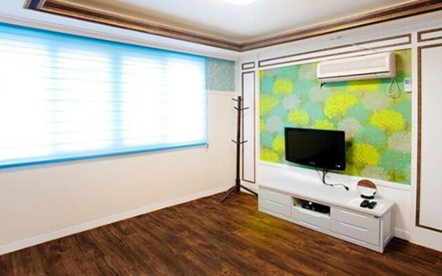 Tongyeong Paradise Pension