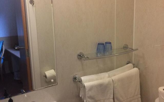 MacDougall Clansman Hotel