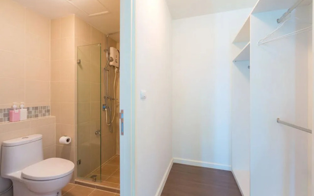 Baan KiangFah SeaView Condominium