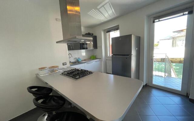 Modern apartment in Sorico - Larihome A10