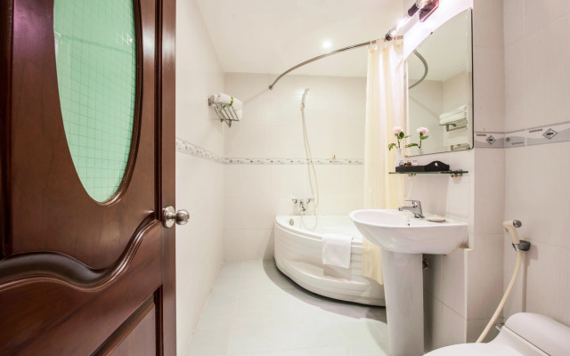 Paragon Saigon Hotel