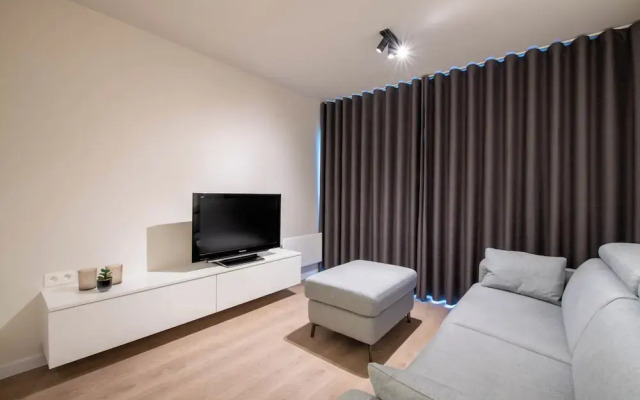 Modern Apartment Near Seabeach