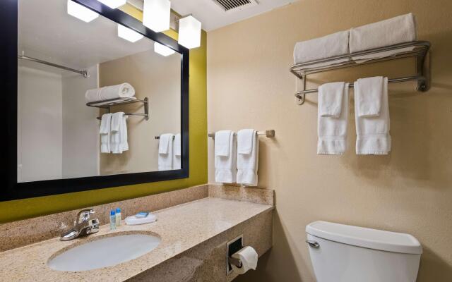 Best Western Adena Inn