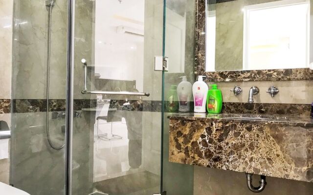 Sunrise City 2BR SW Pool 20th