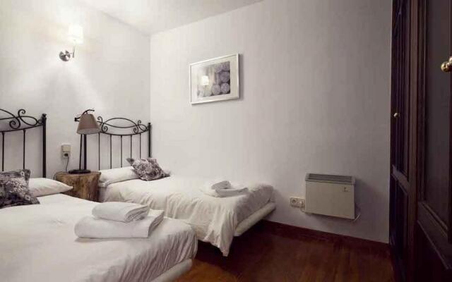 Luderna - Apartamento con terraza Bonaigua B3 Toran
