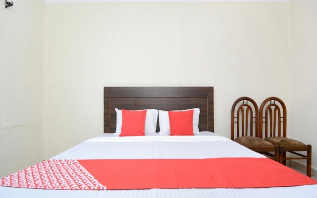 Hotel Tourist by OYO Rooms