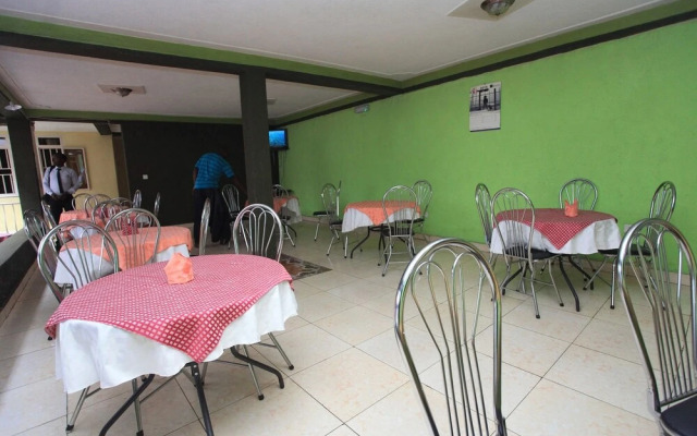 La Voisina Hotel