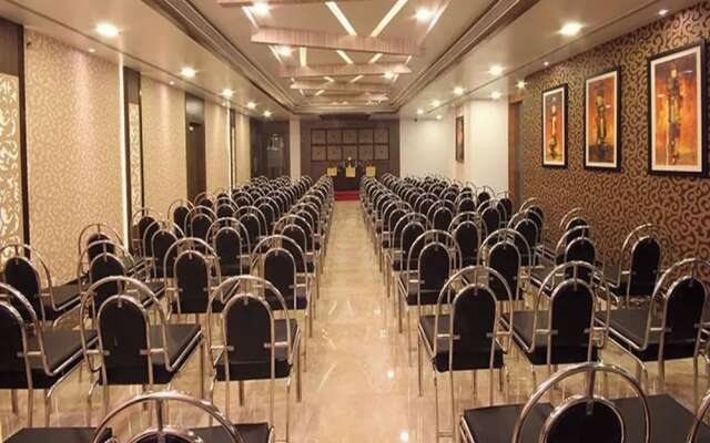 Hotel Royal Park Residency
