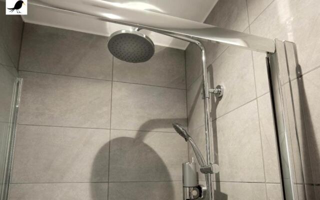 Blackbird Accommodation and Luxury Apartments room 11