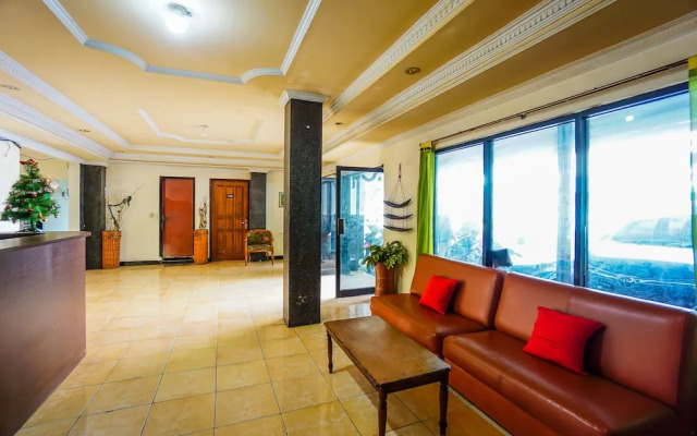 OYO 2217 Galaxy Hotel