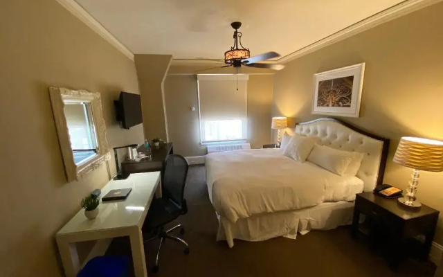 Kensington Park Hotel