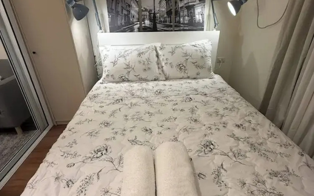 1BR Luxury Apartment The Camden Place