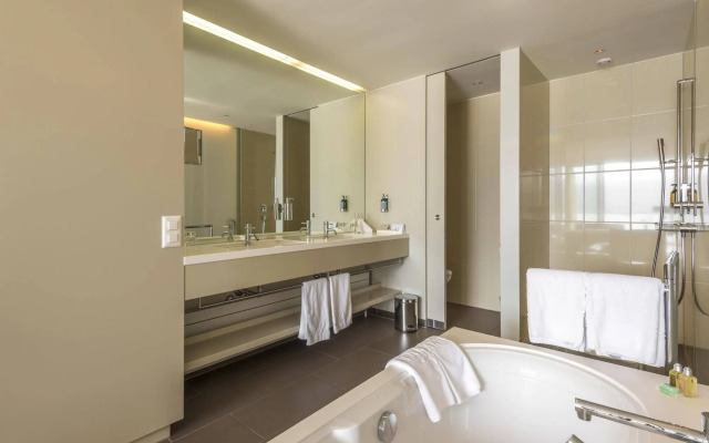 HERMITAGE Lake Lucerne - Beach Club & Lifestyle Hotel