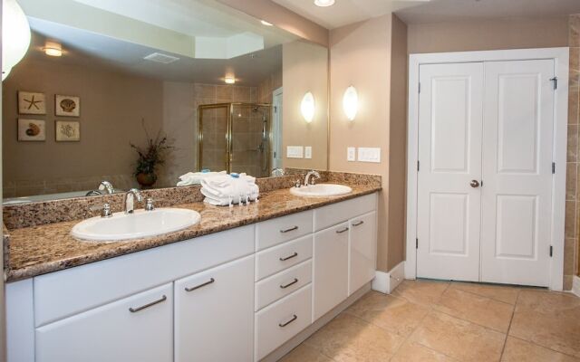 Crc0510 4 Bedroom Condo