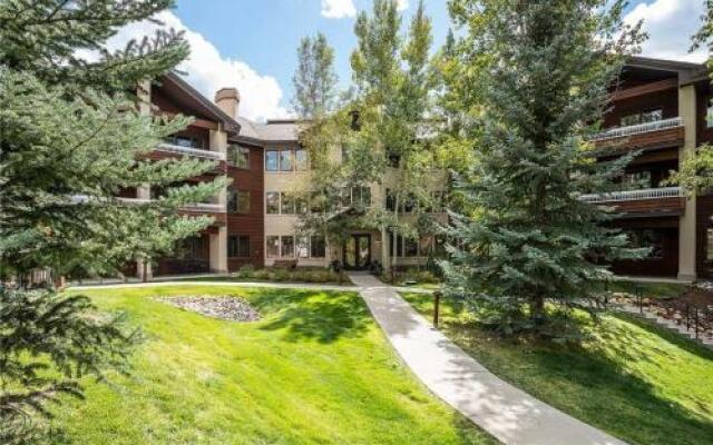 3304 Champagne Lodge, Trappeur's Crossing