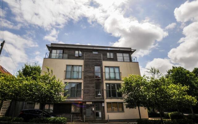 Your Stay Bristol Cotham Lawn
