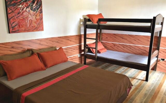 Balai Garcia Tagaytay: Bed and Breakfast In the Sky